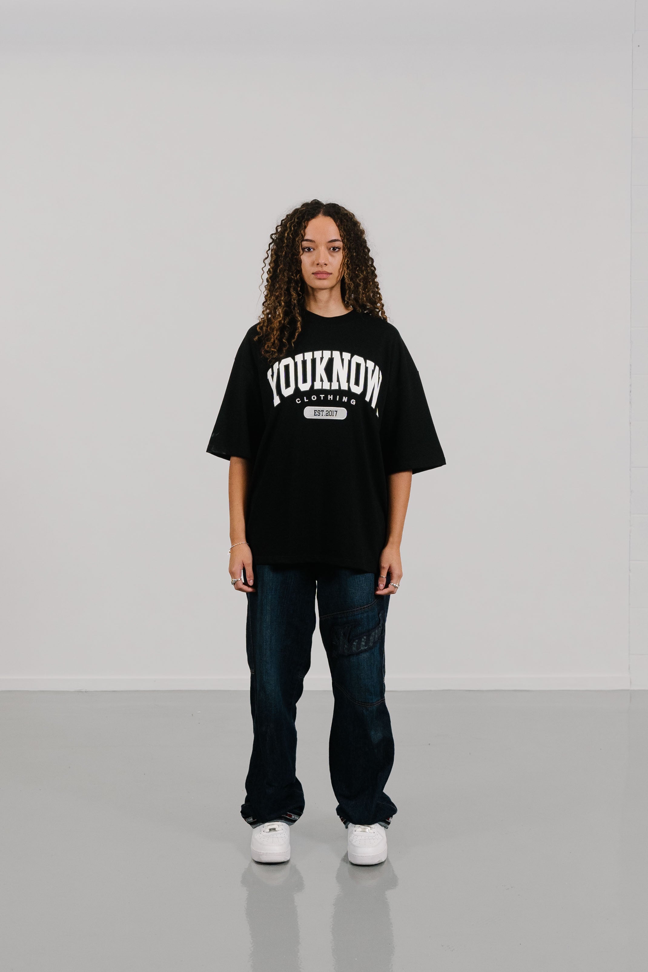 COLLEGE TEE | BLACK