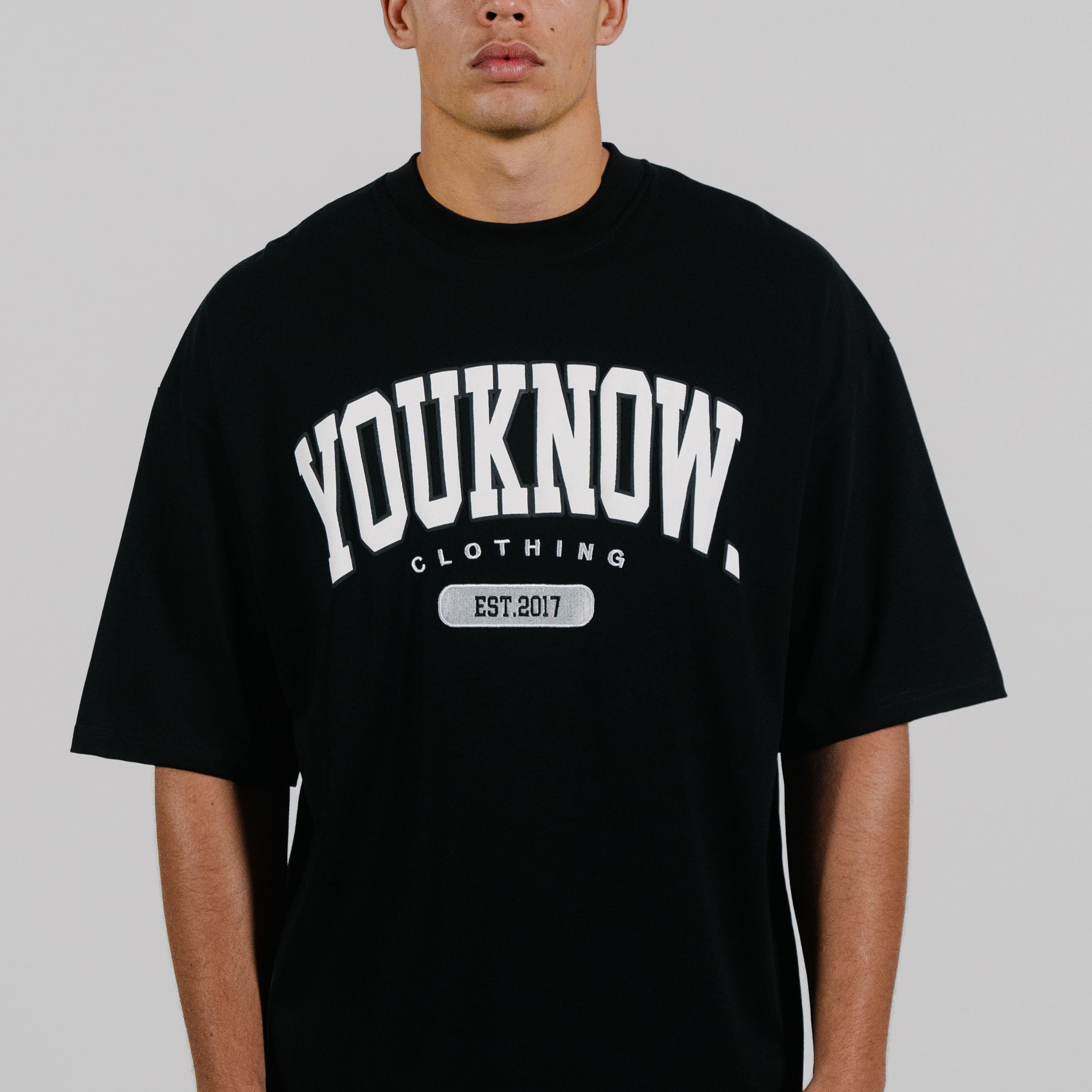 COLLEGE TEE | BLACK