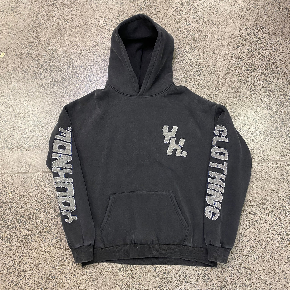 DISTRESSED SAMPLE HOODIE | BLACK