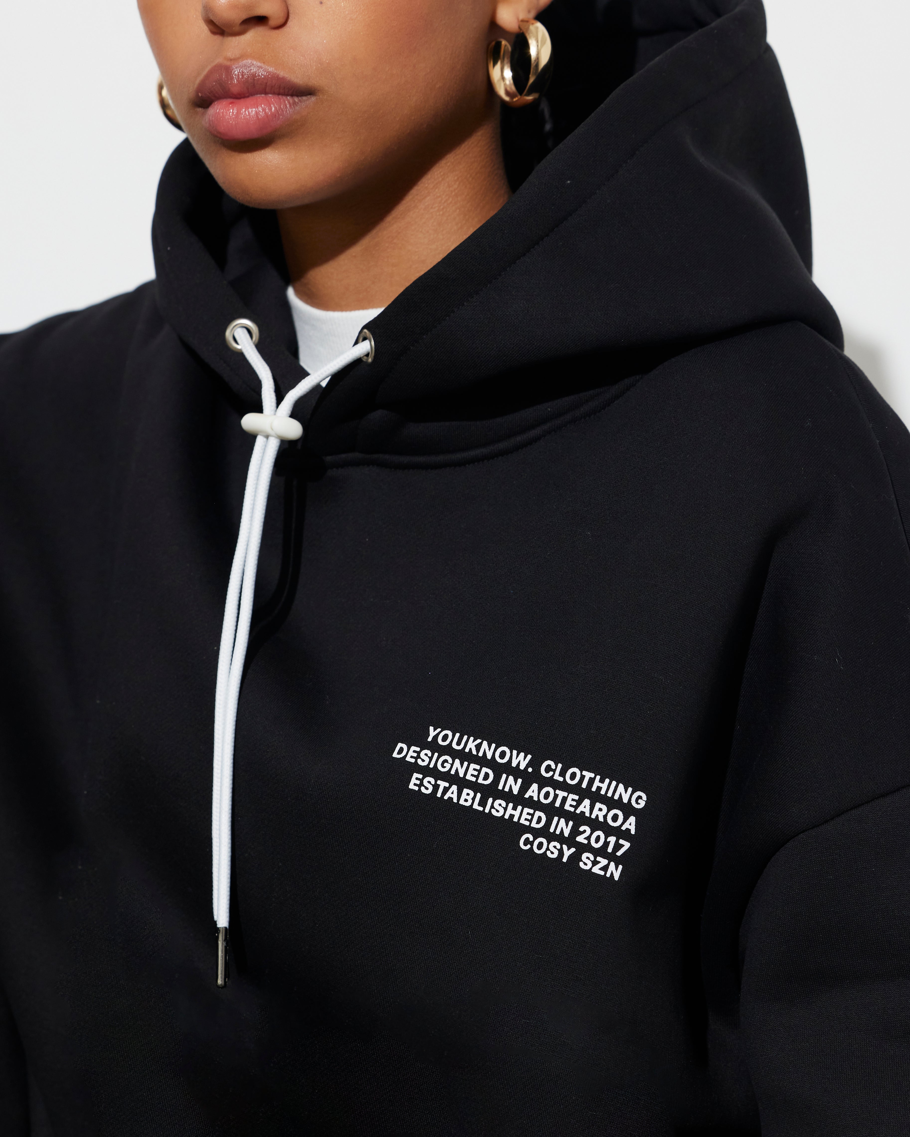 COSYSZN HOODIE | BLACK