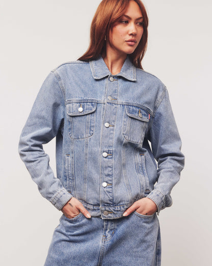 DENIM JACKET | LIGHT WASH