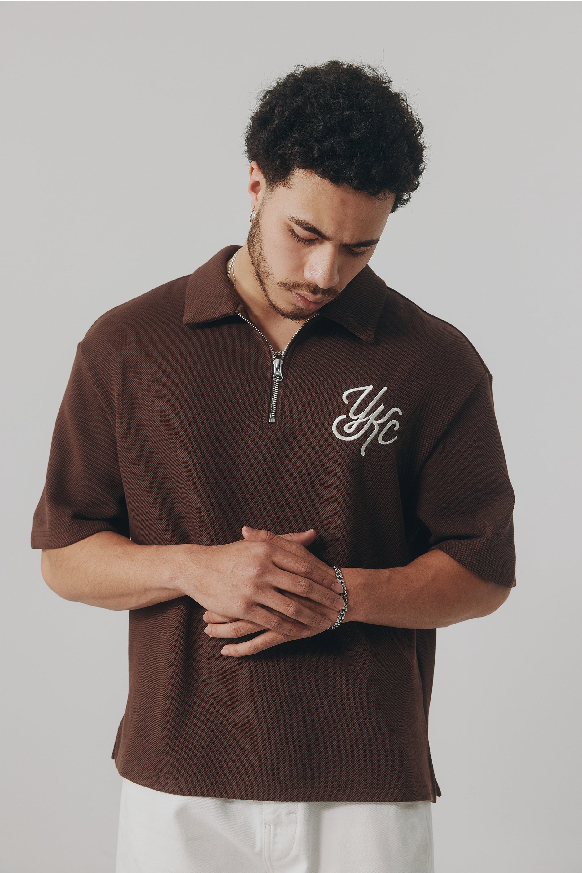 QUARTER ZIP POLO | BROWN